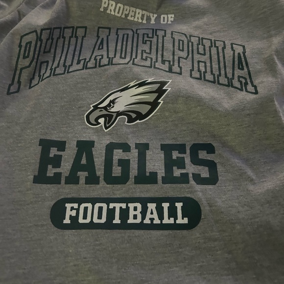 Philadelphia Eagles dog shirt. Size Large - Picture 2 of 4